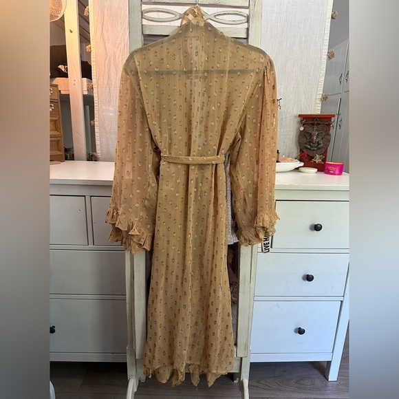 Metallic Ruffle Kimono - Picture 2 of 4